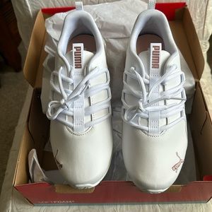 Puma size 9 white rose gold brand NIB Pristine!